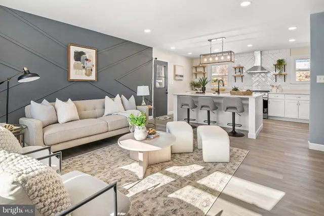 $450,000 | 1402 Valley Creek Road, Severn, MD 21144