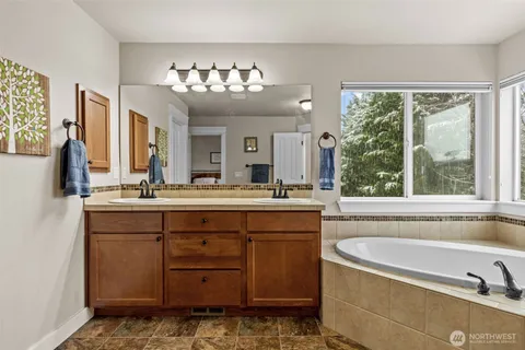 $725,000 | 4215 Cashmere Drive Northeast, Lacey, WA 98516