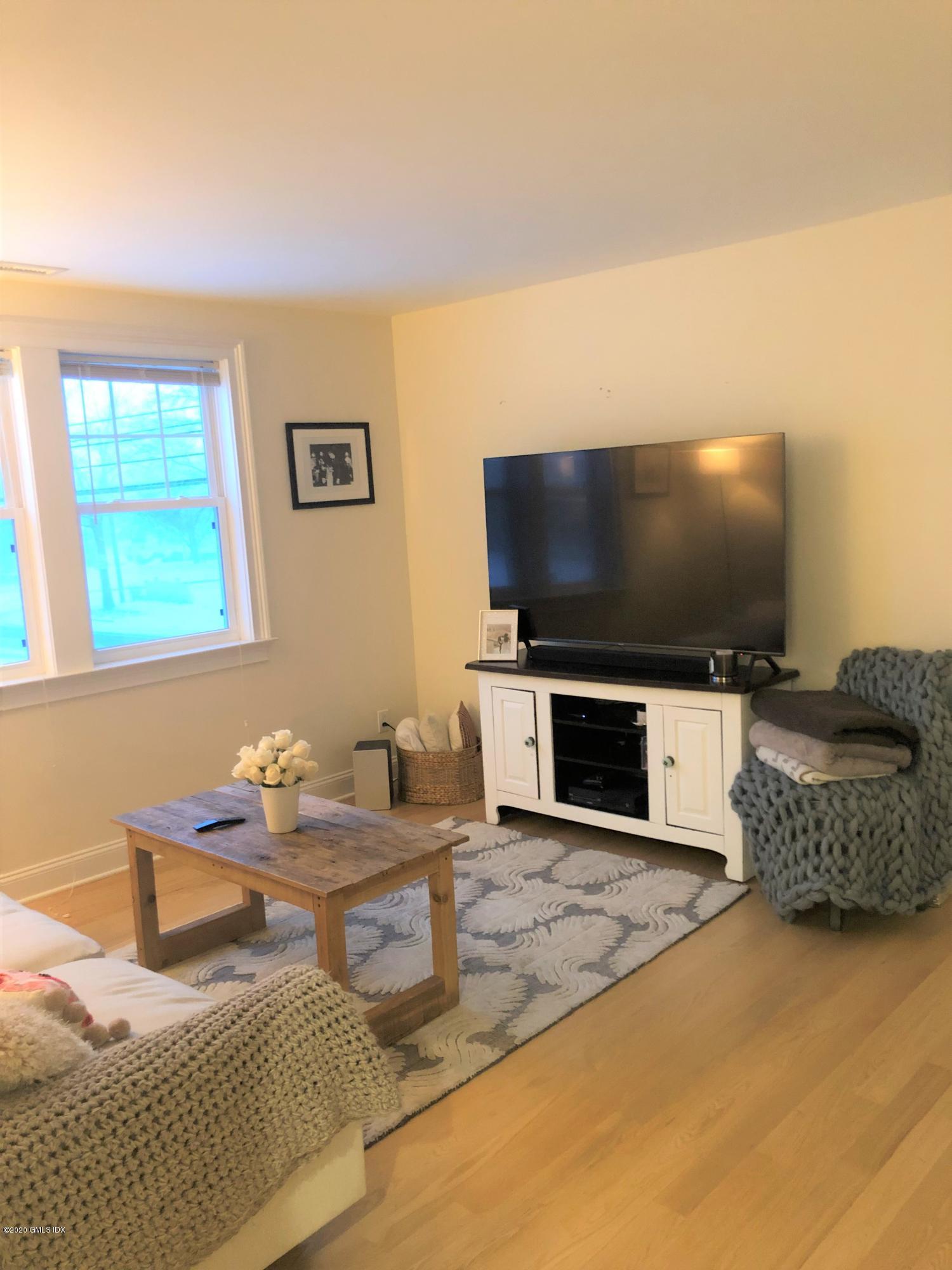 239 East Putnam Avenue, Unit 4 Cos Cob, CT 06807 - Photo 7 of 13 IMG_94544