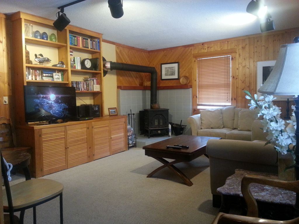 45 Pollard Road, Unit 1 Lincoln, NH 03251 - Photo 1 of 32