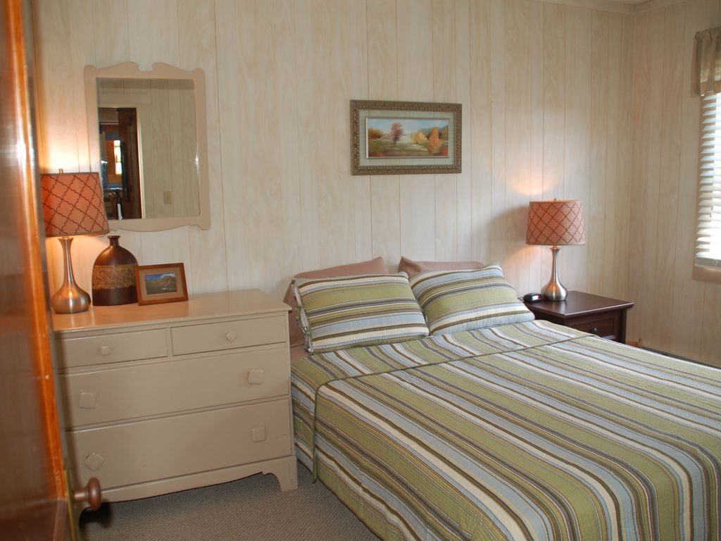 45 Pollard Road, Unit 1 Lincoln, NH 03251 - Photo 17 of 32