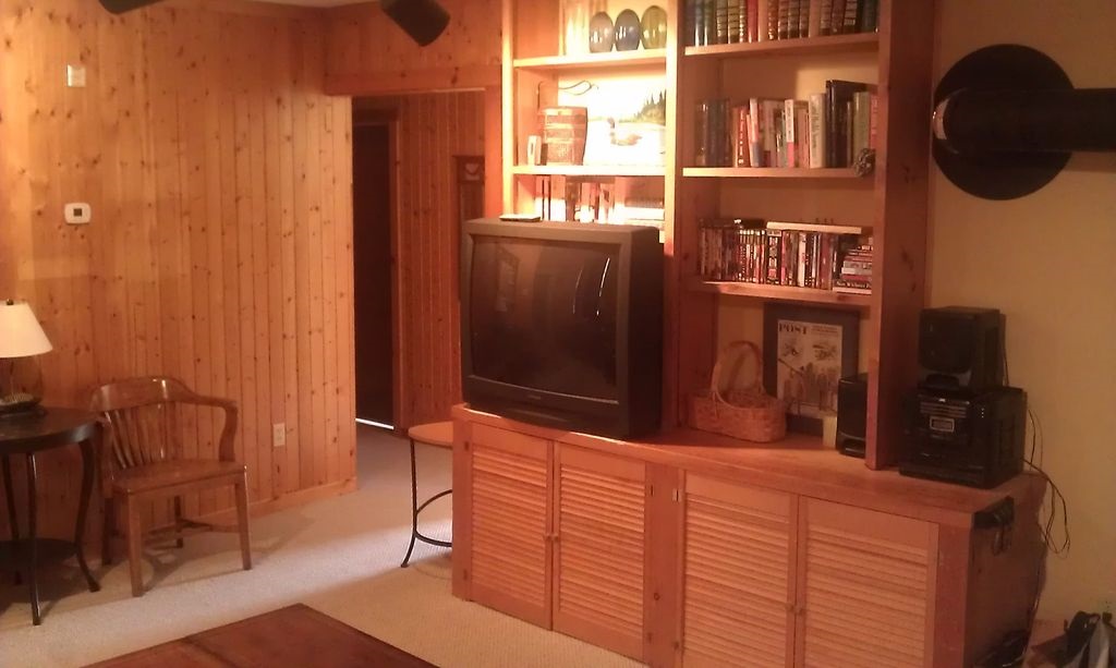 45 Pollard Road, Unit 1 Lincoln, NH 03251 - Photo 7 of 32