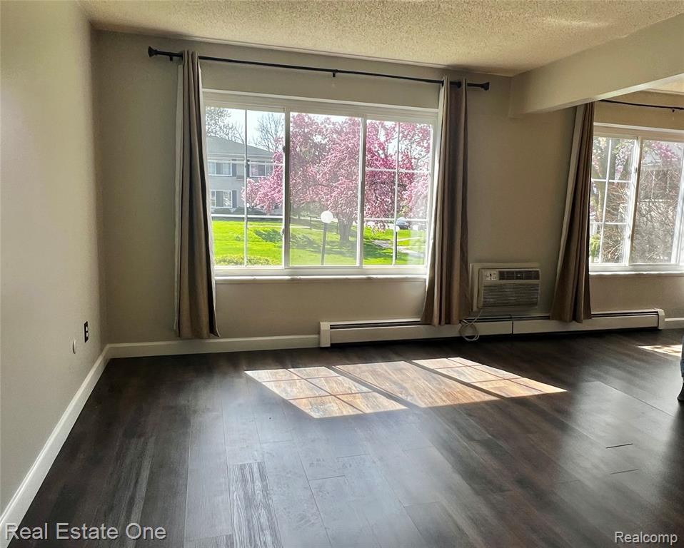 100 West Hickory Grove Road, Unit C1 Bloomfield Hills, MI 48304 - Photo 5 of 15