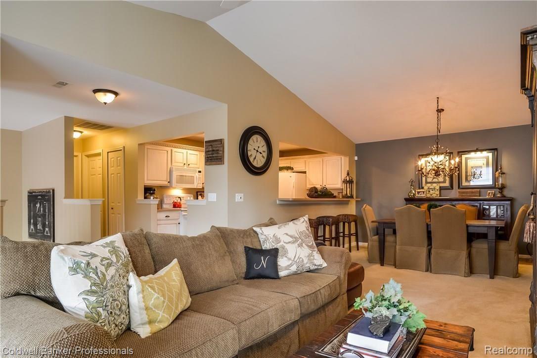 1940 Flagstone Circle, Unit 95 Rochester, MI 48307 - Photo 8 of 33 008-Living_Room-4271018-large.jpg