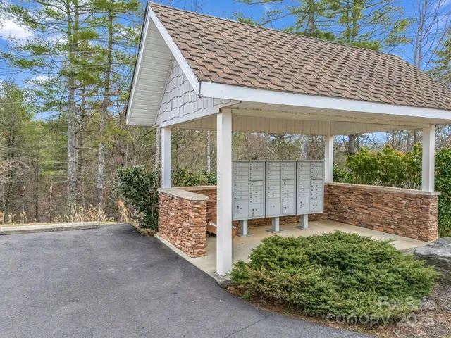 a porch with view of outdoor space