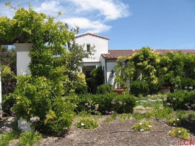 1075 Riesling Lane Templeton, CA 93465 - Photo 1 of 1 Lush front landscaping.