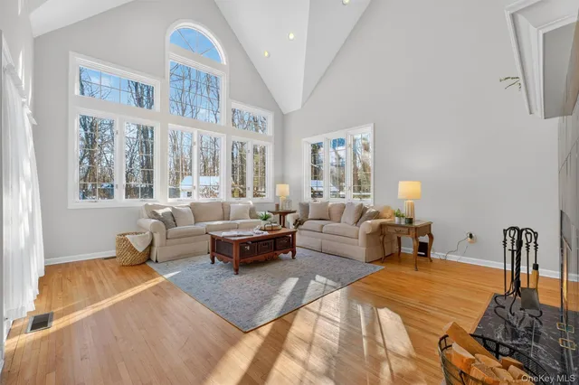 $1,195,000 | 141 Sidney Court, Yorktown Heights, NY 10598