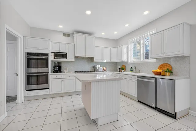 $1,195,000 | 141 Sidney Court, Yorktown Heights, NY 10598