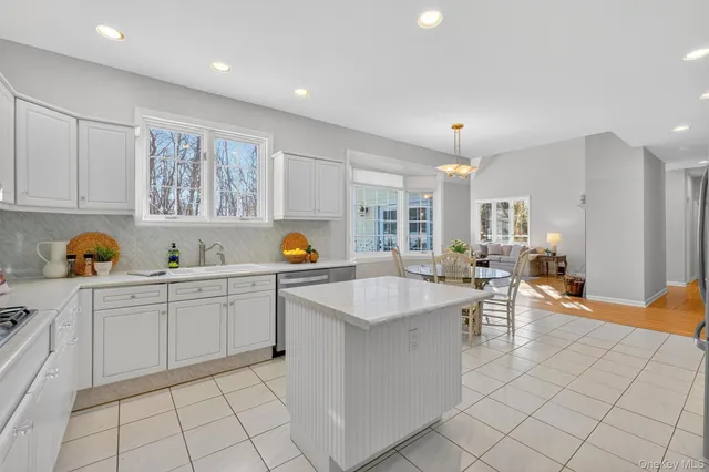 $1,195,000 | 141 Sidney Court, Yorktown Heights, NY 10598