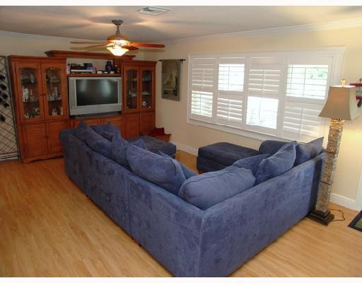 6260 Southwest 188th Avenue Southwest Ranches, FL 33332 - Photo 2 of 13 Living Room