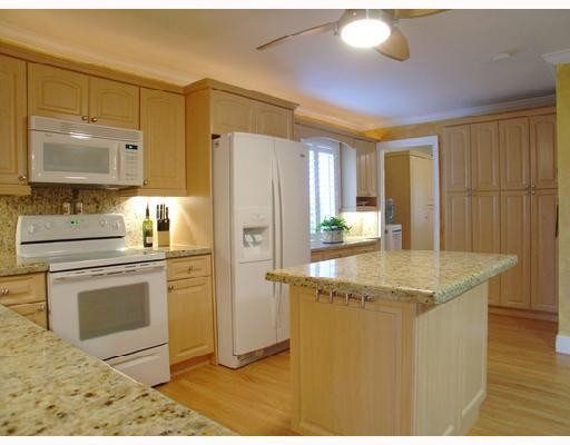 6260 Southwest 188th Avenue Southwest Ranches, FL 33332 - Photo 3 of 13 Kitchen