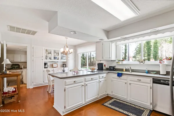 $450,000 | 409 Inlet Drive, Elizabeth City, NC 27909