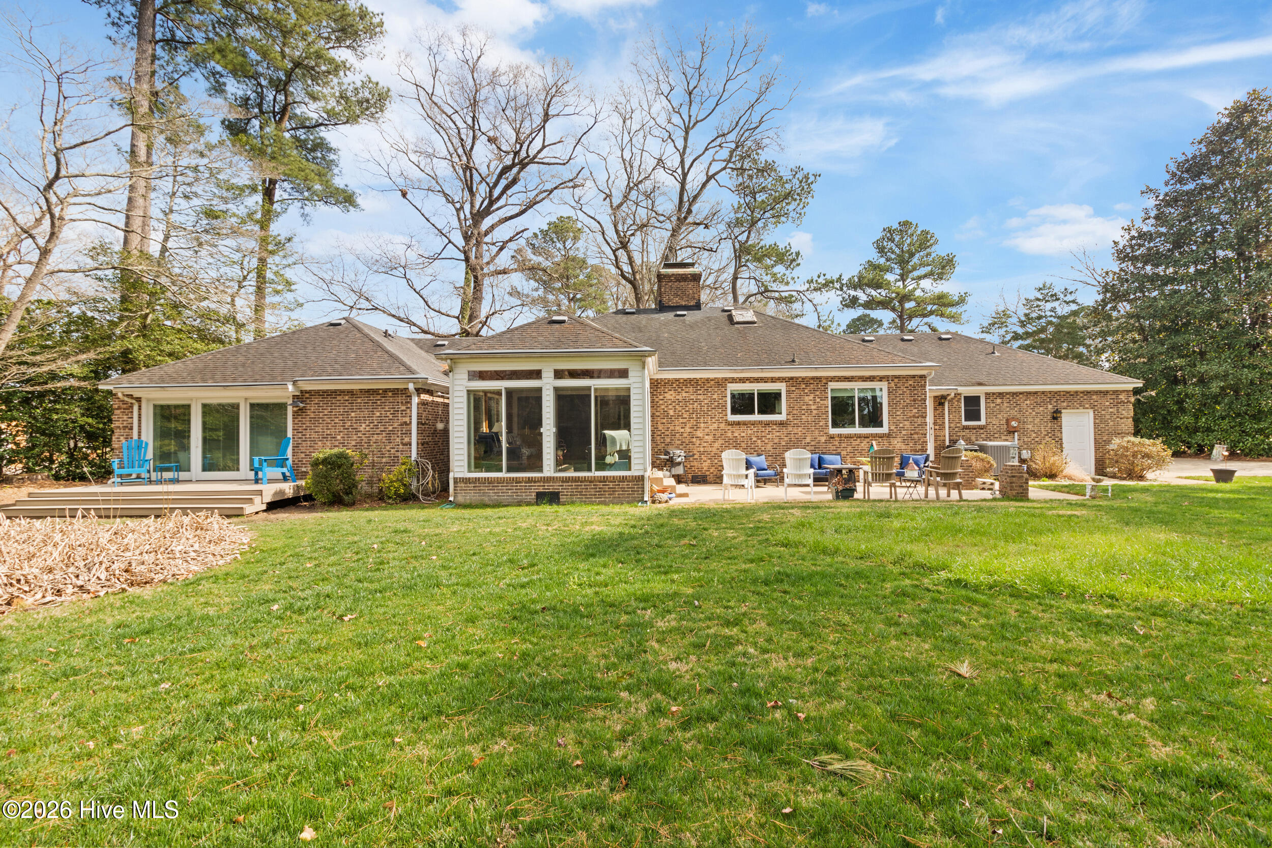 409 Inlet Drive Elizabeth City, NC 27909 - Photo 2 of 56 Back