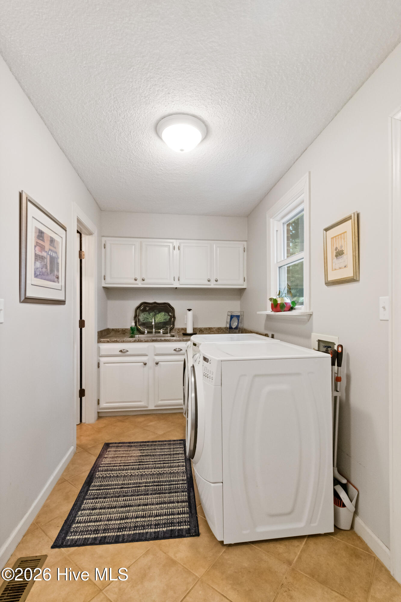 409 Inlet Drive Elizabeth City, NC 27909 - Photo 34 of 56 Laundry Area