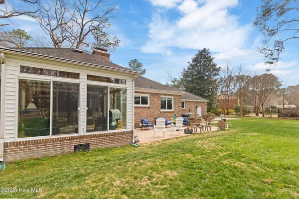 $450,000 | 409 Inlet Drive, Elizabeth City, NC 27909