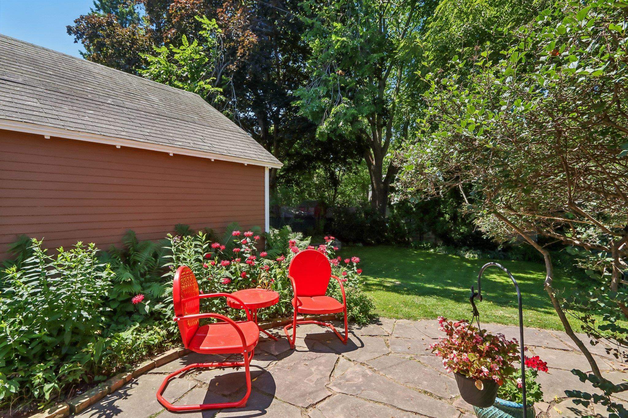 406 Maple Avenue Madison, WI 53704 - Photo 6 of 59