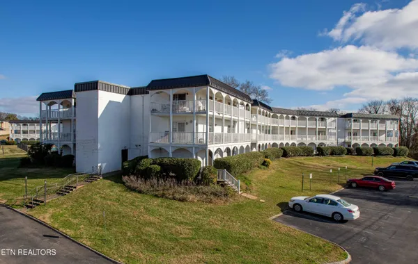 $299,000 | 5709 Lyons View Pike, Unit 1119, Knoxville, TN 37919