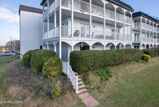 $299,000 | 5709 Lyons View Pike, Unit 1119, Knoxville, TN 37919