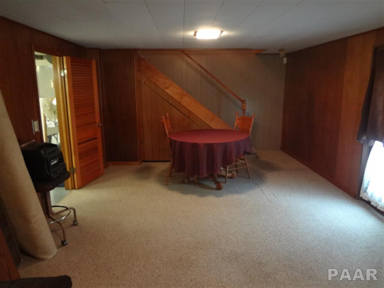 527 West Timber Ridge Drive Peoria, IL 61615 - Photo 11 of 25 Gallery Image 11