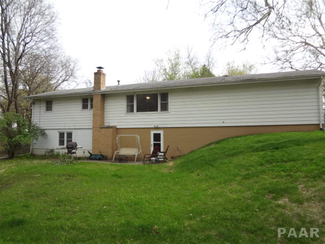 527 West Timber Ridge Drive Peoria, IL 61615 - Photo 17 of 25 Gallery Image 17
