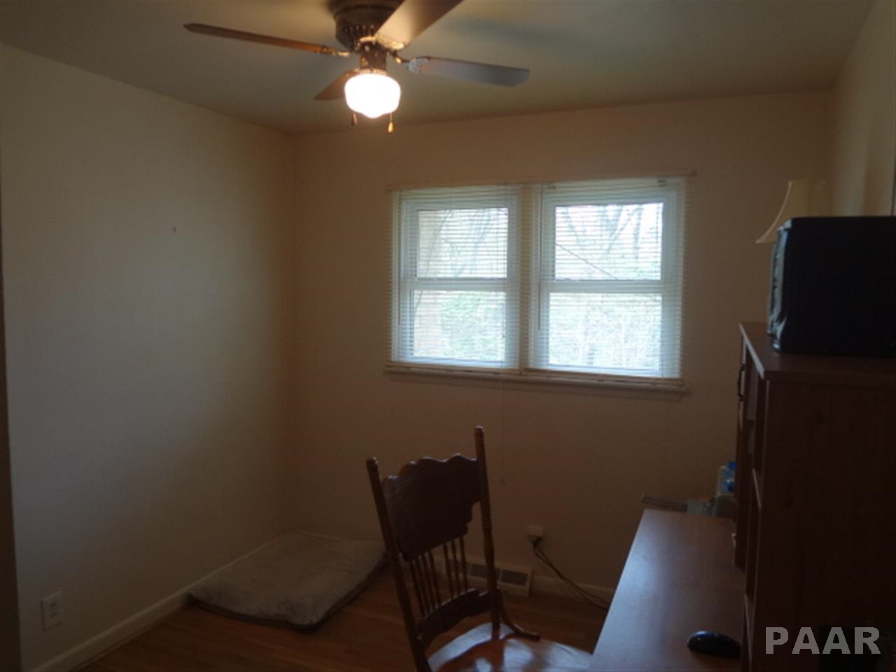 527 West Timber Ridge Drive Peoria, IL 61615 - Photo 9 of 25 Gallery Image 9