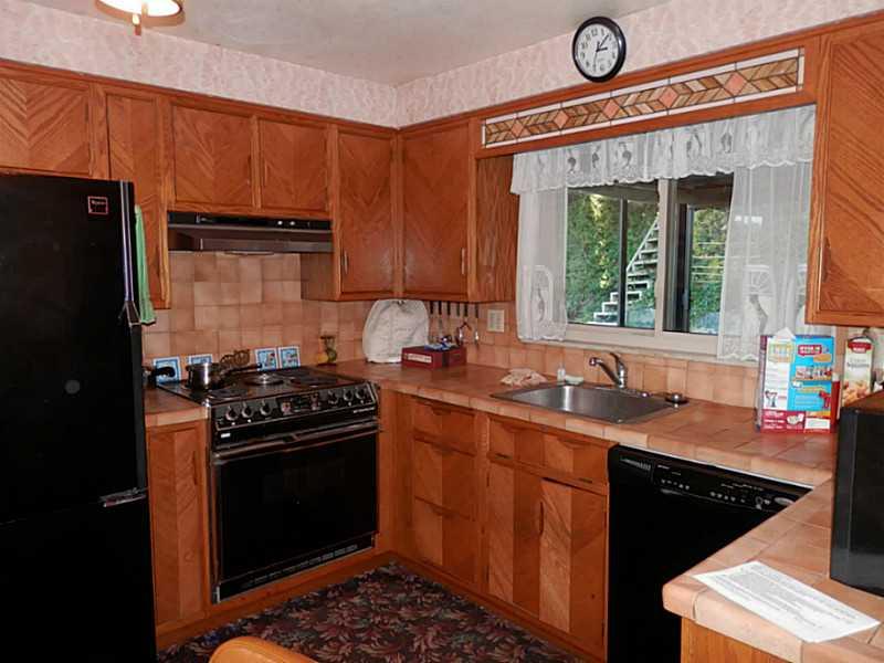 5248 Curry Road Baldwin, PA 15236 - Photo 7 of 19 Kitchen.