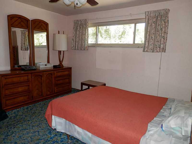 5248 Curry Road Baldwin, PA 15236 - Photo 8 of 19 Master Bedroom.