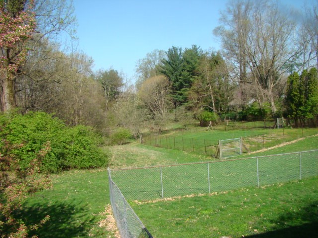 2415 North Headley Road Bloomington, IN 47408 - Photo 22 of 25