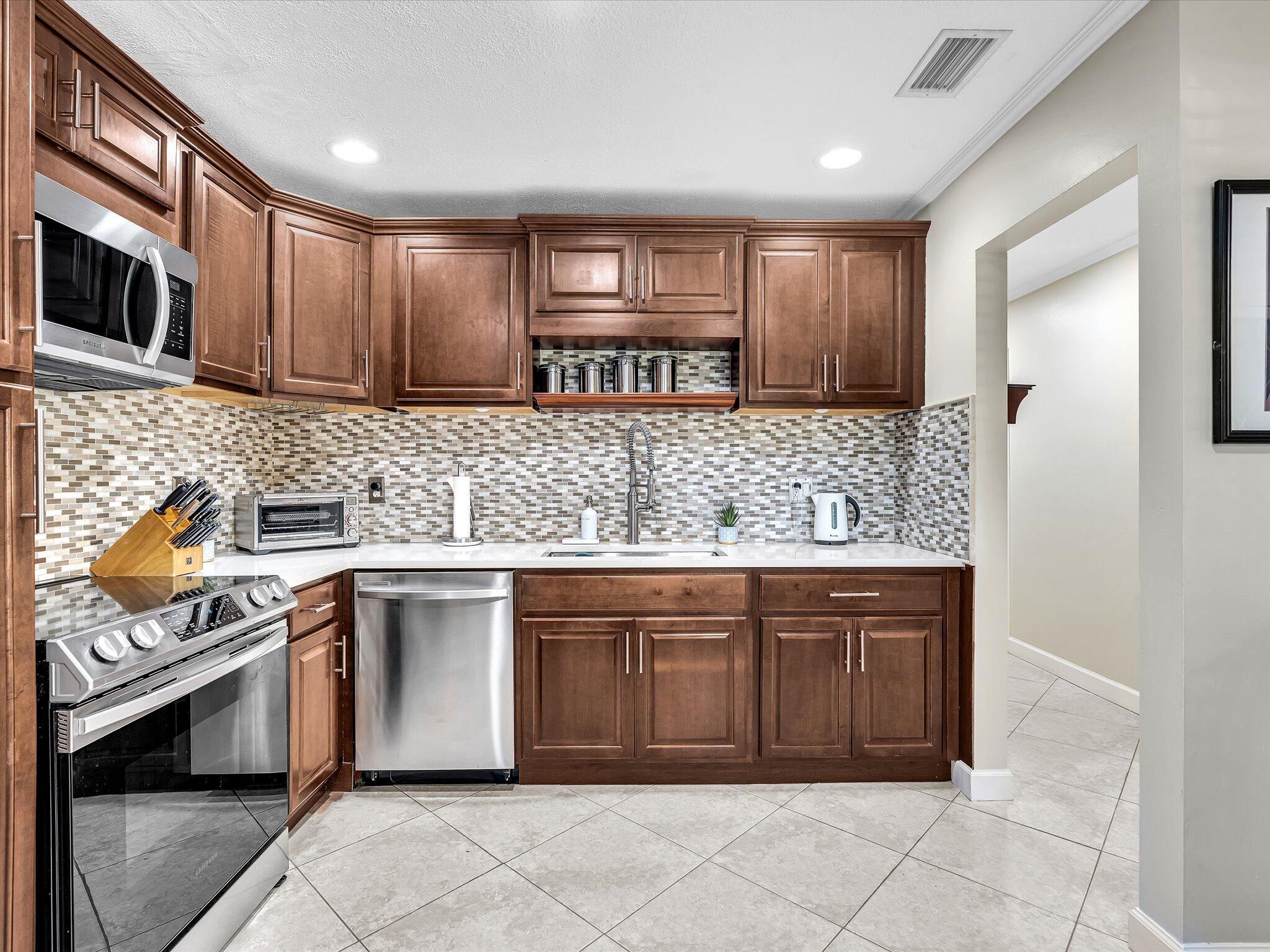 9256 Sable Ridge Circle, Unit C Boca Raton, FL 33428 - Photo 4 of 35 13-FPP00406