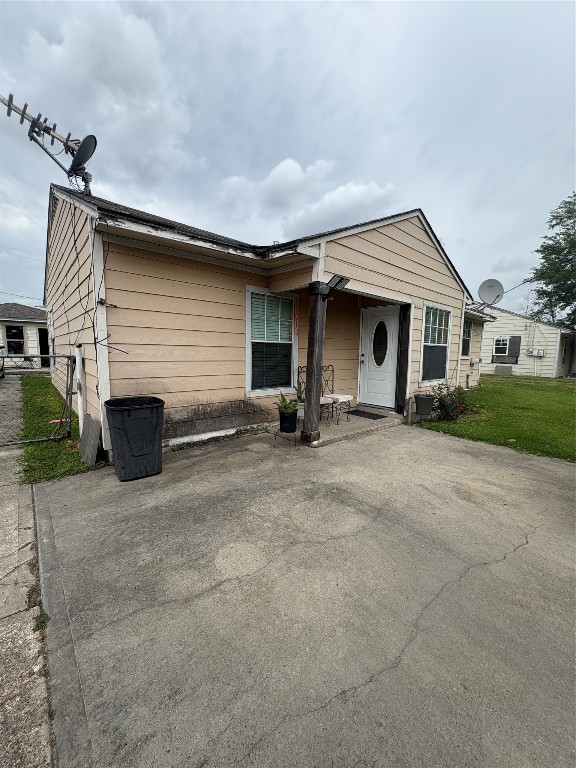 13013 Breezeway Street Houston, TX 77037 - Photo 2 of 18