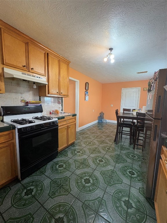 13013 Breezeway Street Houston, TX 77037 - Photo 7 of 18