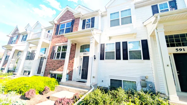 $2,850 | 593 Treble Lane, Unit 593, Volo, IL 60073