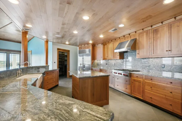 $975,000 | 141 Janelle Drive, Bay St. Louis, MS 39520