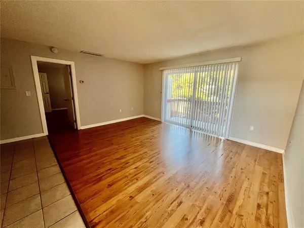 $1,300 | 2701 Hidden Lake Drive North, Unit F, Sarasota, FL 34237