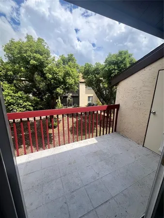 $1,300 | 2701 Hidden Lake Drive North, Unit F, Sarasota, FL 34237