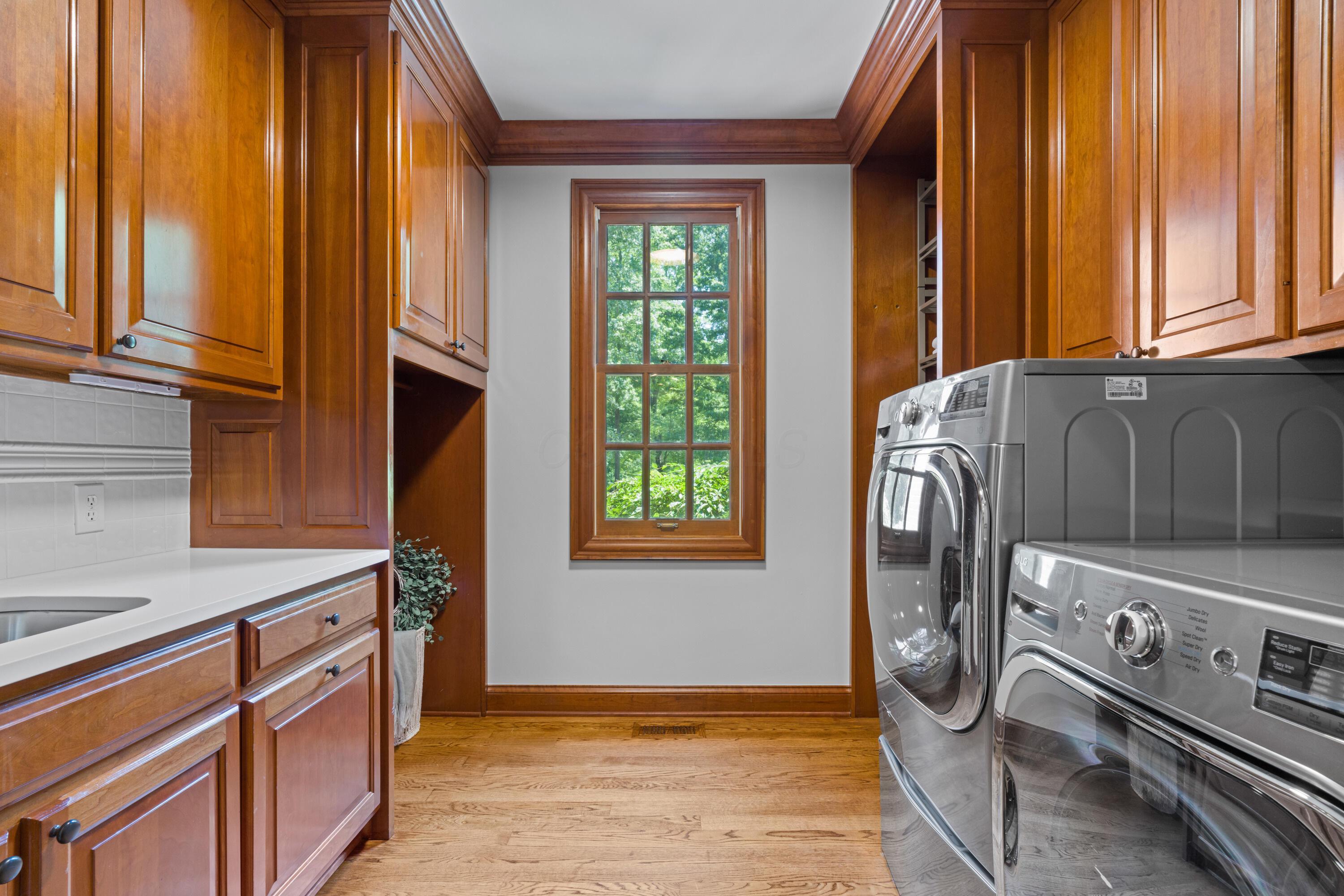 5455 Plantation Road Sunbury, OH 43074 - Photo 54 of 176 First Floor Laundry + Mudroom