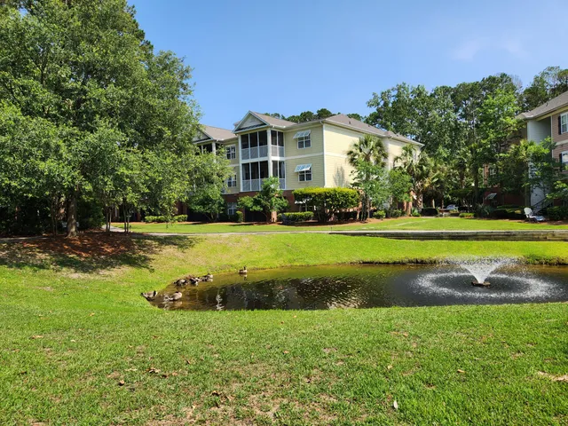 $399,000 | 2021 Basildon Road, Unit 2021, Mount Pleasant, SC 29466