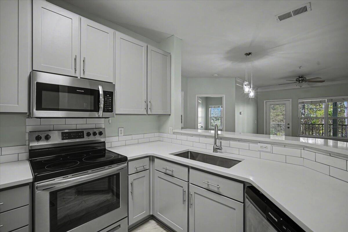 2021 Basildon Road, Unit 2021 Mount Pleasant, SC 29466 - Photo 8 of 34 24-2021 Basildon Road-3