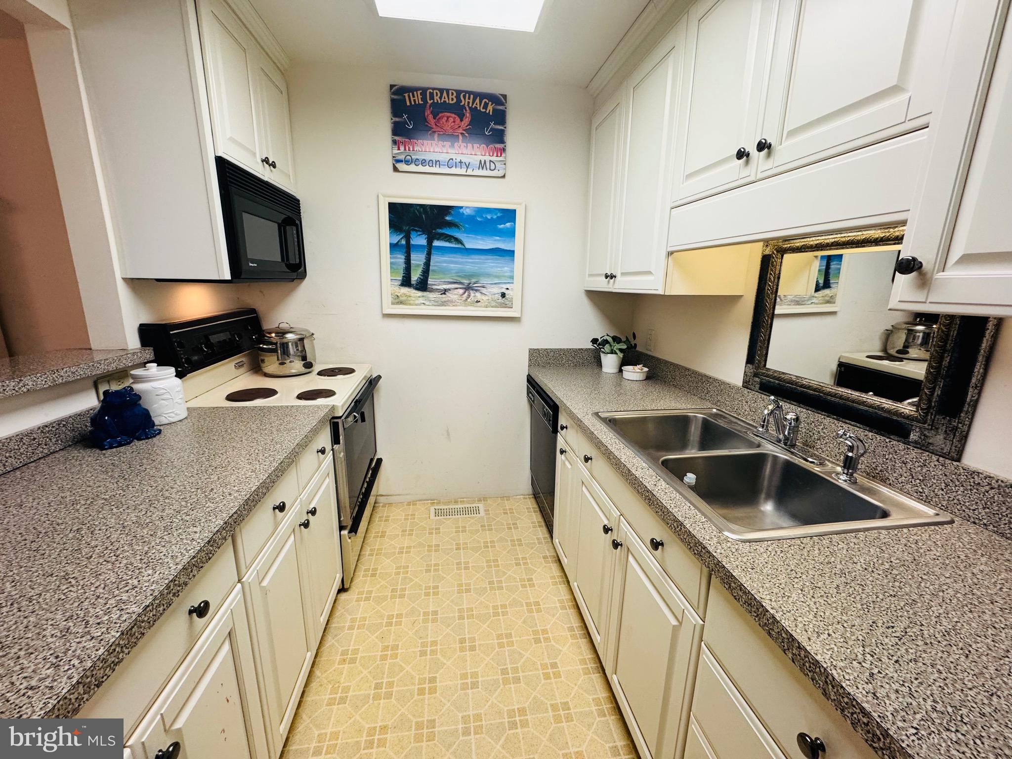 8906 Rusty Anchor Road, Unit 8 Ocean City, MD 21842 - Photo 11 of 25 Gallery Image 11