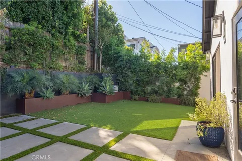$2,699,000 | 966 Rosecrans Avenue, Manhattan Beach, CA 90266