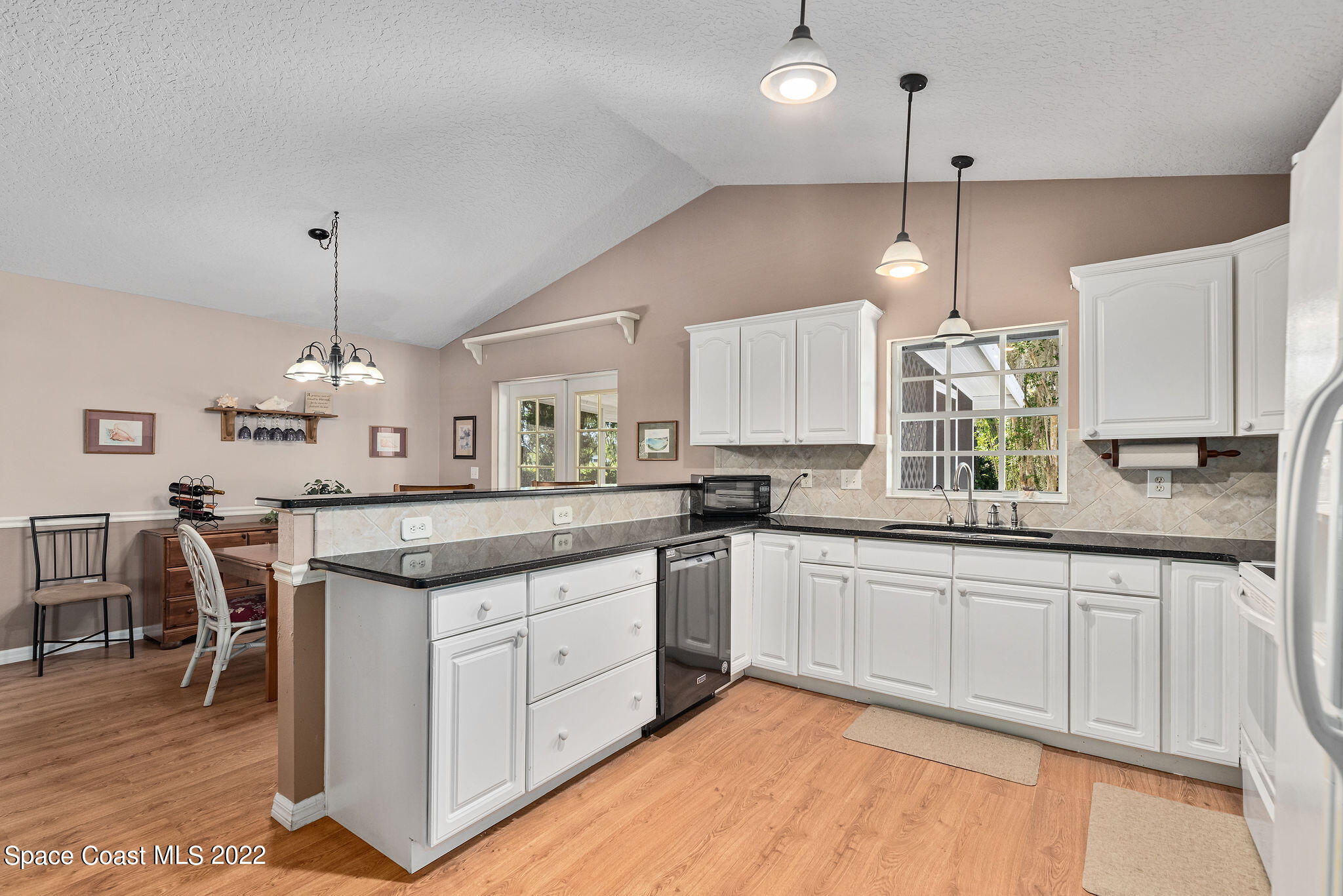 5200 Mar-Lin Woods Road Mims, FL 32754 - Photo 13 of 40 Kitchen