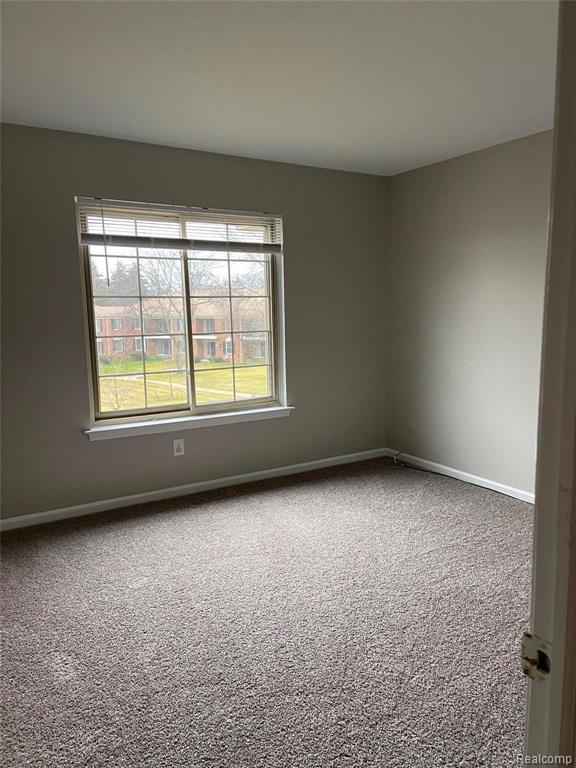 29644 Middlebelt Road, Unit 54 Farmington Hills, MI 48334 - Photo 25 of 31
