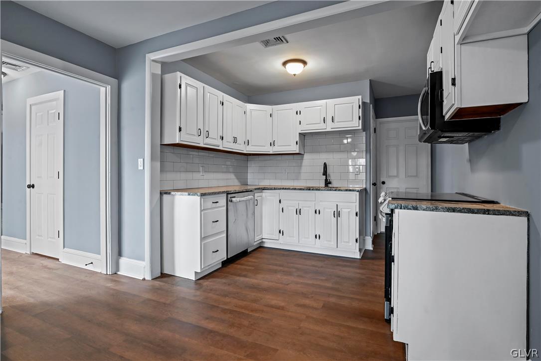 1418 Mazzetti Road Stroudsburg, PA 18360 - Photo 7 of 50 Gallery Image 7