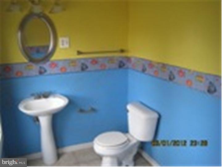 145 Ridge Road Telford, PA 18969 - Photo 11 of 25 Bathroom