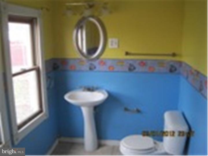 145 Ridge Road Telford, PA 18969 - Photo 12 of 25 Bathroom