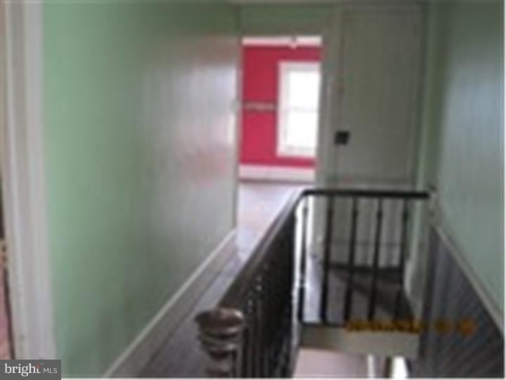 145 Ridge Road Telford, PA 18969 - Photo 14 of 25 Hallway