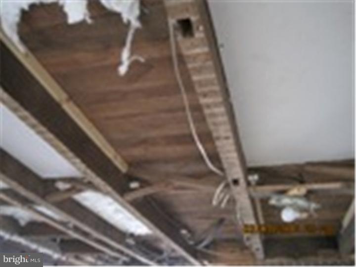 145 Ridge Road Telford, PA 18969 - Photo 9 of 25 Living Room