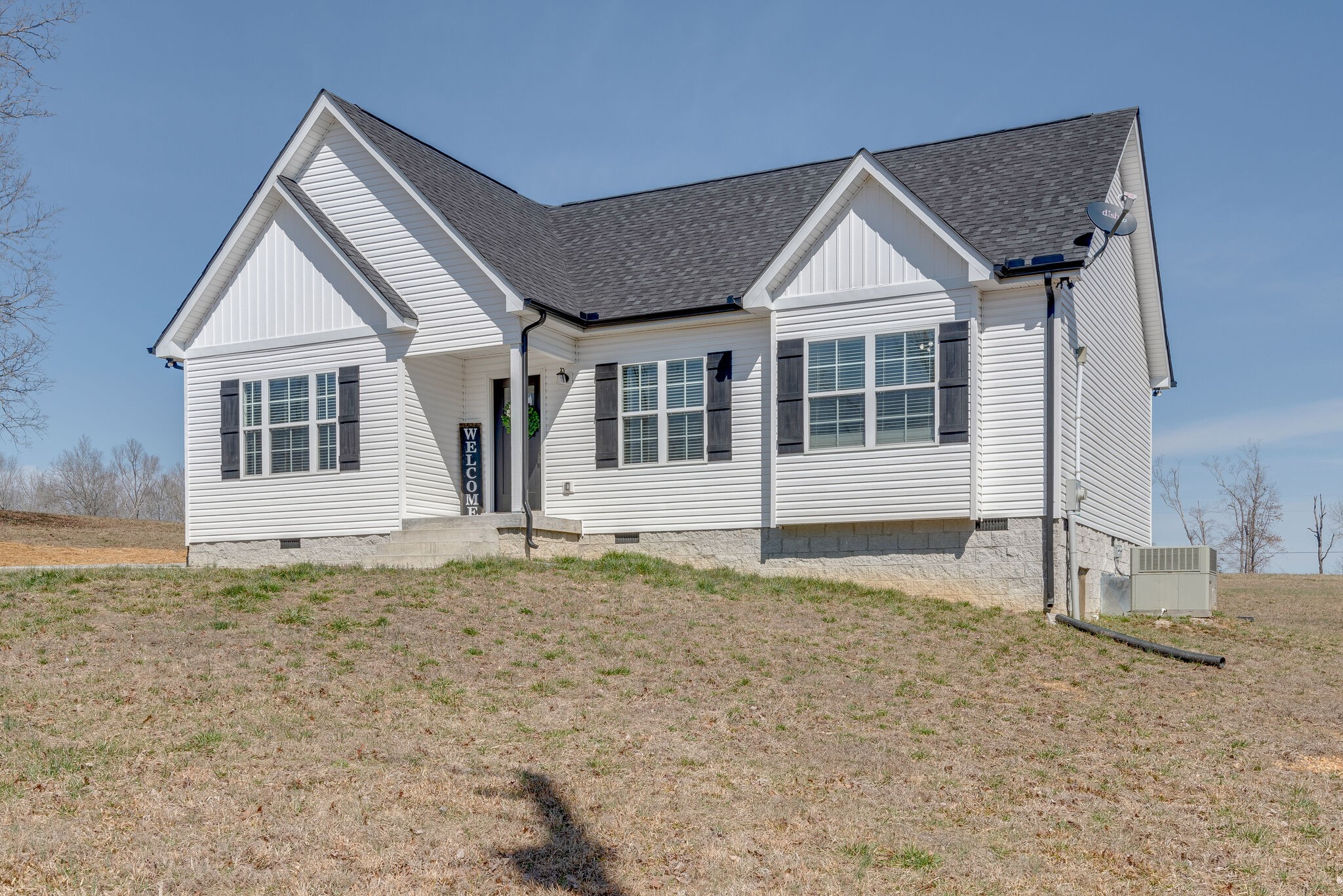 881 Hooper Road Charlotte, TN 37036 - Photo 1 of 29 Gallery Image 1