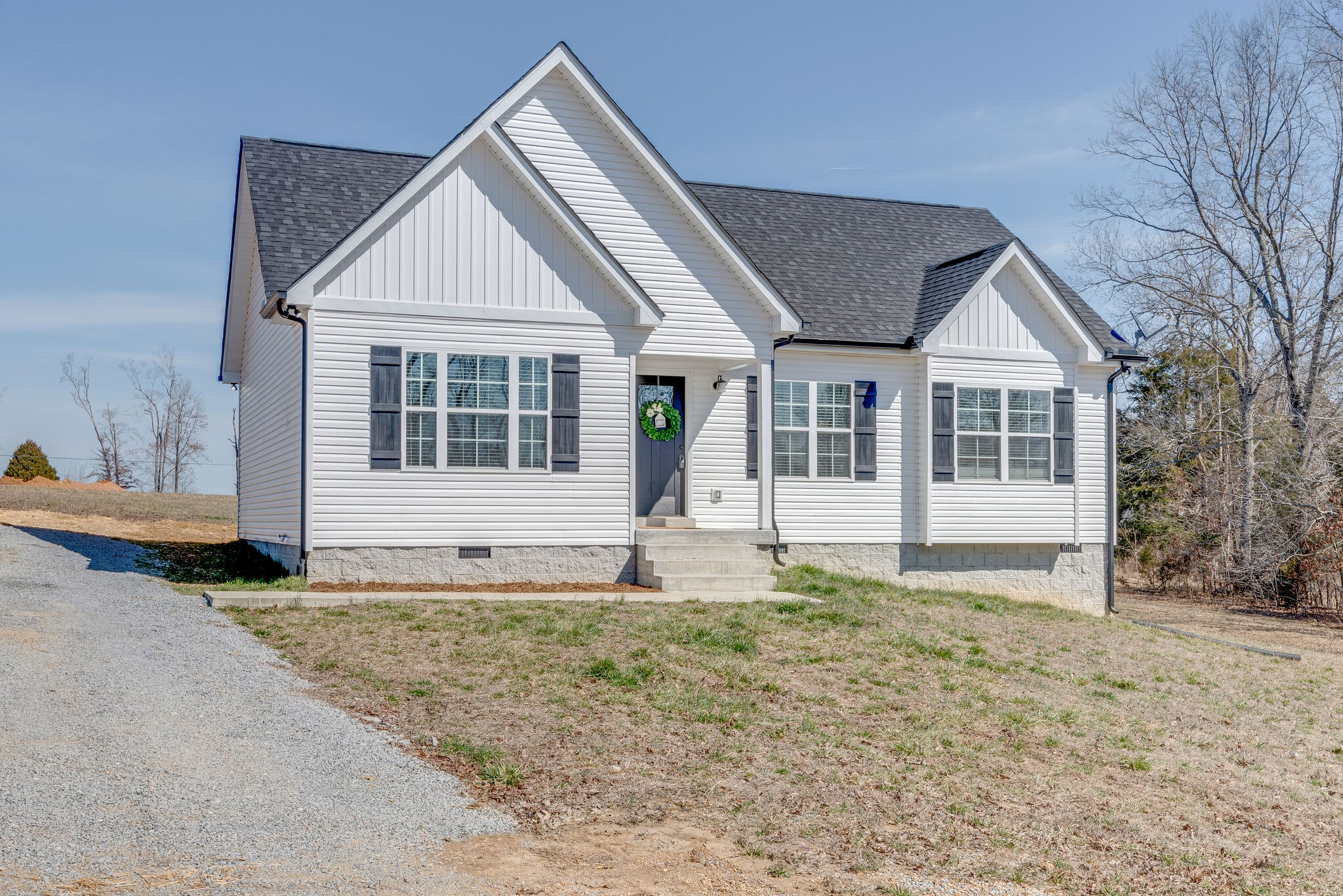 881 Hooper Road Charlotte, TN 37036 - Photo 4 of 29 Gallery Image 4