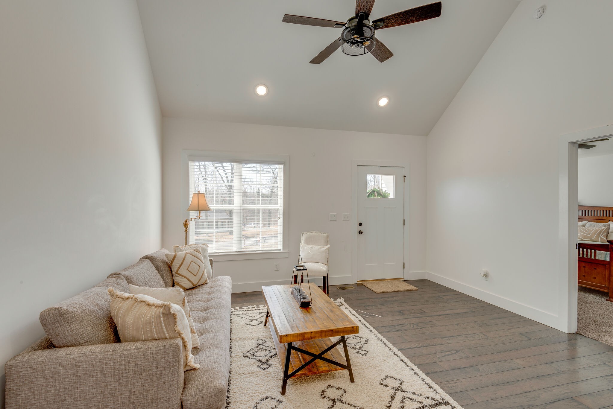 881 Hooper Road Charlotte, TN 37036 - Photo 6 of 29 Gallery Image 6